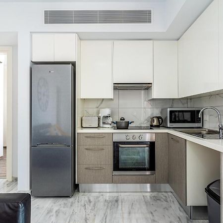 Oyster 1-Br Apt In Larnaca Buitenkant foto