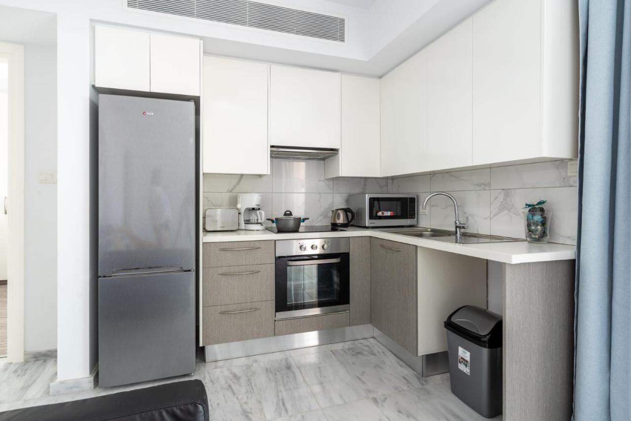 Oyster 1-Br Apt In Larnaca Buitenkant foto