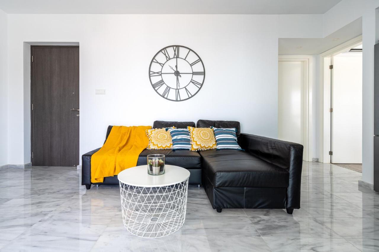 Oyster 1-Br Apt In Larnaca Buitenkant foto