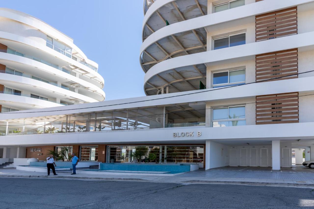 Oyster 1-Br Apt In Larnaca Buitenkant foto